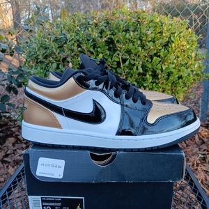 Jordan 1 Gold Toe size 10